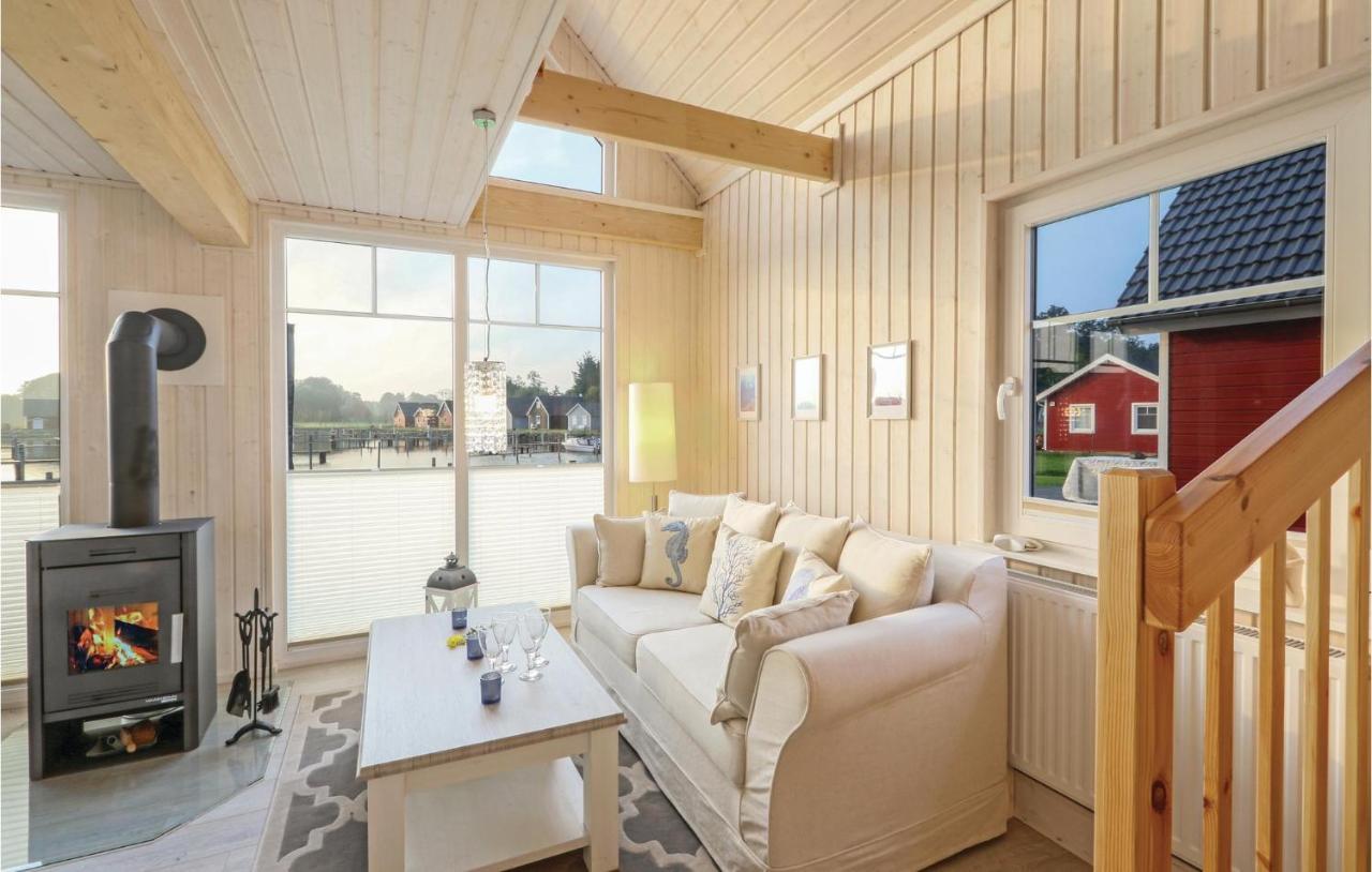 Beautiful Home In Zerpenschleuse With Wifi Экстерьер фото