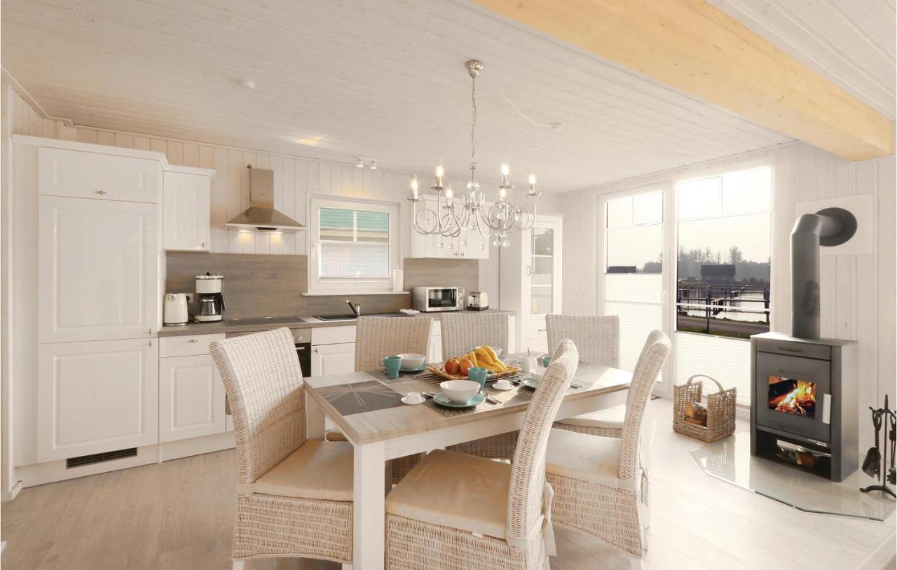Beautiful Home In Zerpenschleuse With Wifi Экстерьер фото